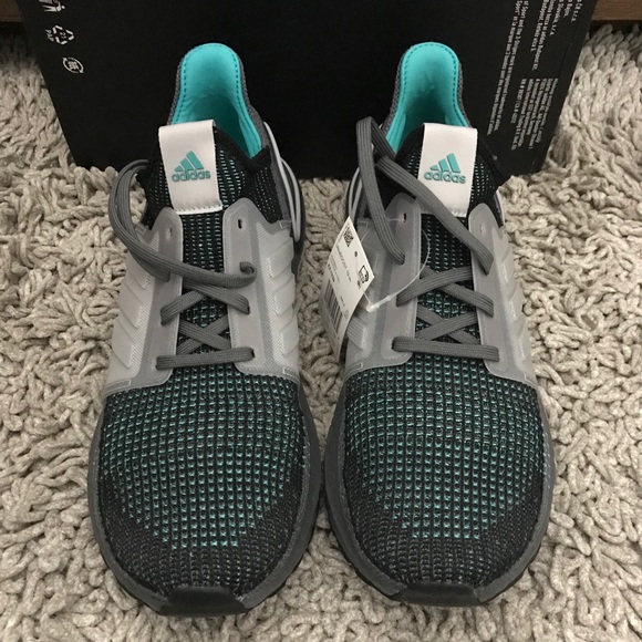 NEW adidas Ultraboost 19 Mens Running Shoes Sz 10 - Picture 3 of 7
